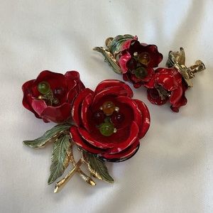 Flower brooch and earrings